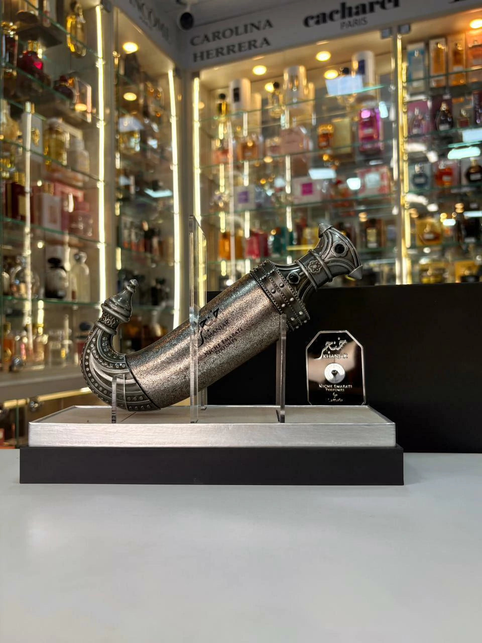 PROMOÇÃO COMPRE 1 LEVE 4 – Coleção Árabe Masculina Buri Khalifa – Queima de Estoque Black Friday! 🔥 – 100ml Cada